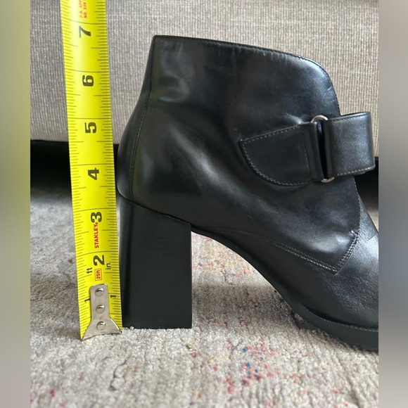 Unisa Leather Ankle Bootie - Picture 13 of 14